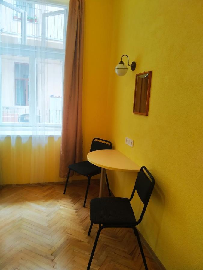 Lviv Appartment On Yaroslava Mudrogo 14 Ngoại thất bức ảnh